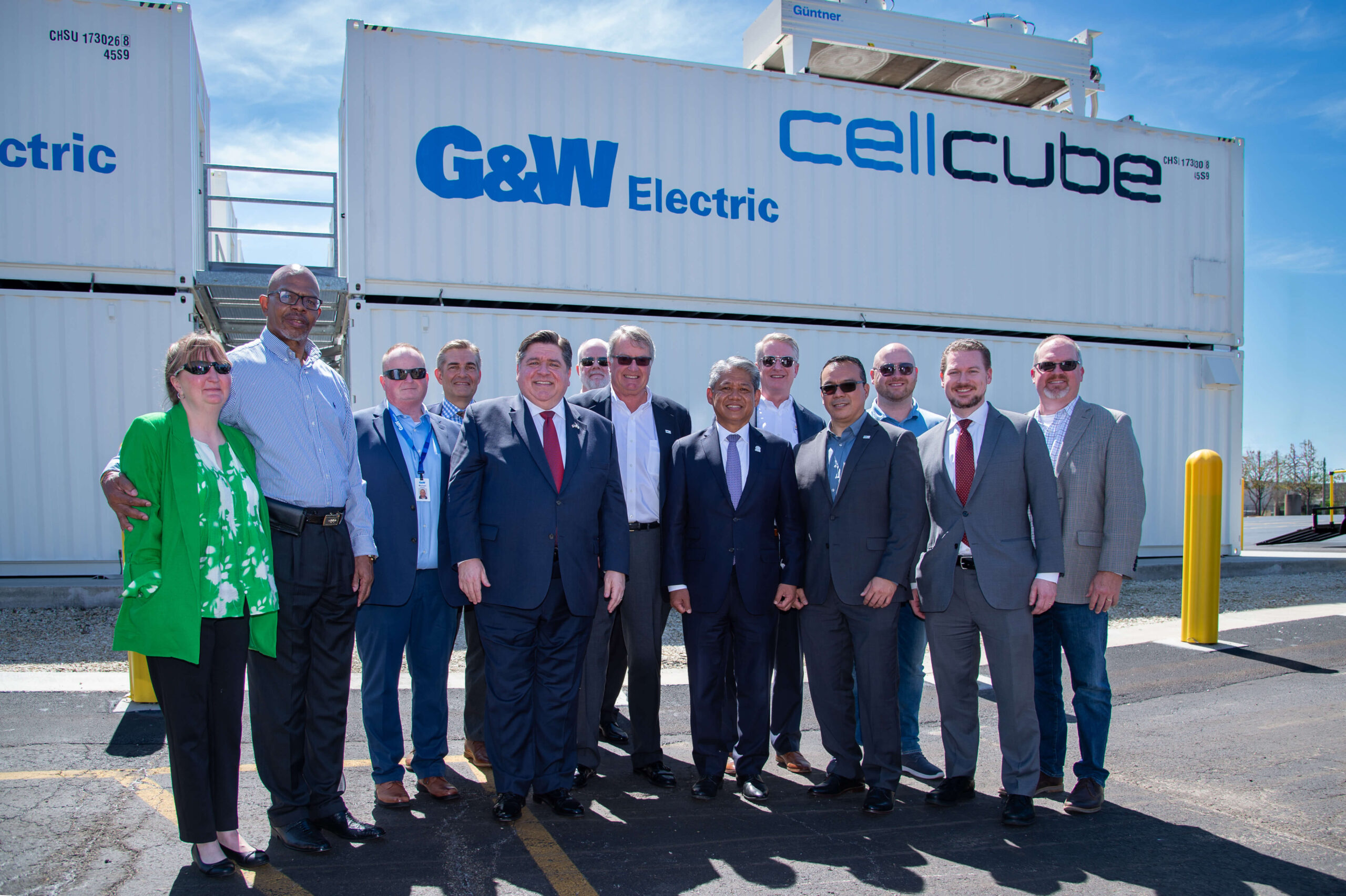 Gov. Pritzker Joins ComEd to Present G&W Electric with Record Rebate for Innovative Microgrid